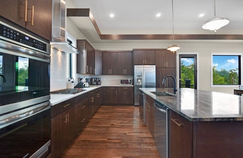 Sevierville Cabin | Summit 85 ~ Modern Luxury ~ Indoor Pool ~ Majestic Views