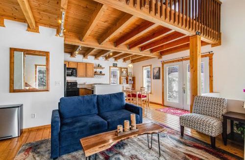 Snoqualmie Pass House | Summit Chalet