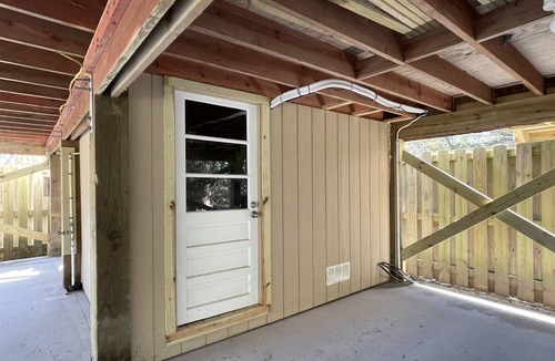 Avon Cottage | Sunfish Cove is a cute and quaint cottage perfect for a small family or a couple.