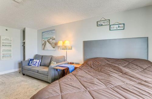 Myrtle Beach Apartment | Sunny Myrtle Beach Studio Steps to Ocean!