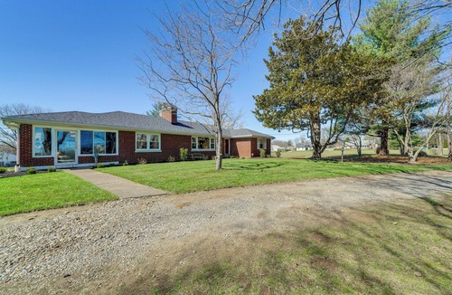 Buechel House | Sunroom & Spacious Yard: Home Near Louisville!