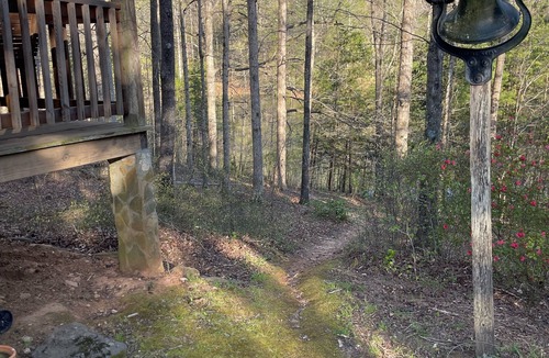 Landrum Cabin | Sunset Cottage at The Adams Family Farm