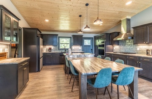 Bryson City Cabin | Sunset Nook-Mountain Views - Hot Tub - Tesla Charger- Fire Pit - 4WD/AWD