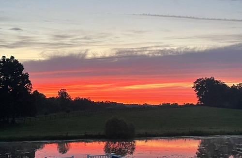 Moon Lake Estates House | 🌅 Sunset Oasis Retreat, Saltwater Pool, Hot Tub & Kentucky Adventure Awaits