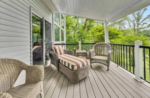 Moneta House | Sunset Views! 2 Paddleboards! Wifi! Come Visit 'Cappy Hour'!