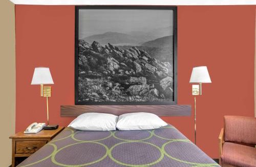 Christiansburg Hotel | Super 8 by Wyndham Christiansburg/Blacksburg Area
