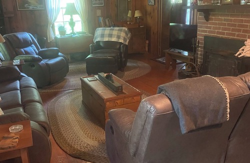 Saluda House | Superb 5-bedroom house walking distance to charming downtown Saluda