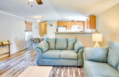 Supply House | Supply Cottage w/Deck < 2 Mi to the Beach!
