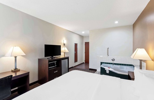 Grayson Hotel | SureStay by Best Western Grayson