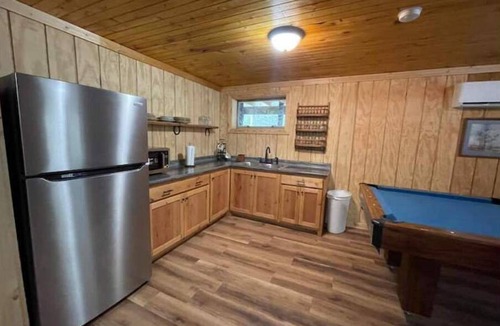 Jamestown Cabin | T&M Elite Retreat! Hike/Ride to Trails, Big South Fork, Near Scenic Parks!