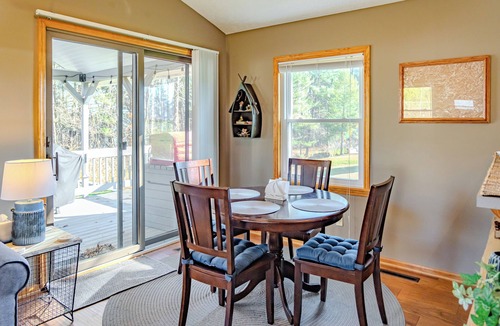 Senecaville Cottage | Tall Timbers Retreat. 3 bed 2 bath Cottage & Guest House at Seneca Lake