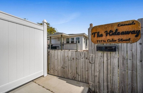 Morehead City House | Teaches Hideaway| Golf Cart~Downtown Beaufort~2BR