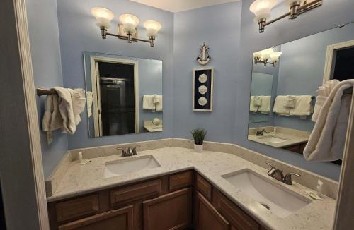 North Myrtle Beach House | Teal lake 1311