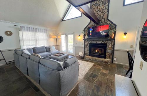 West Jefferson Ski Chalet | The 19Th Hole