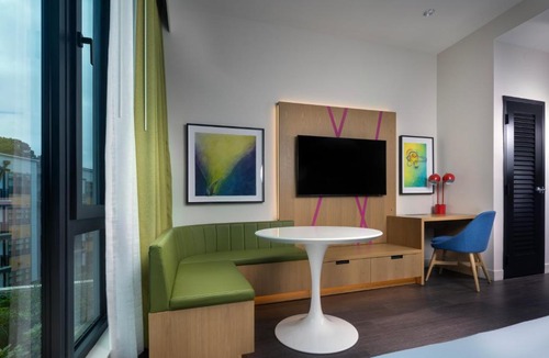 Asheville Hotel | The Artful Way Hotel