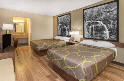 Skyland Hotel | The Asheville Airport Inn