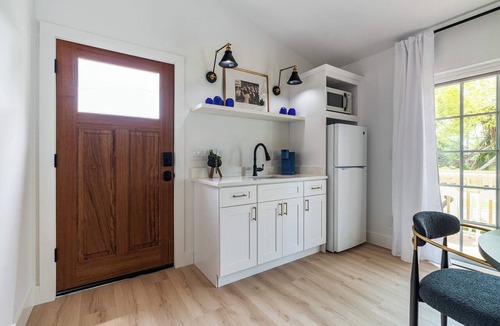 St. Augustine Apartment | The Augustine Suite l Heated Pool l Walk to DNTN