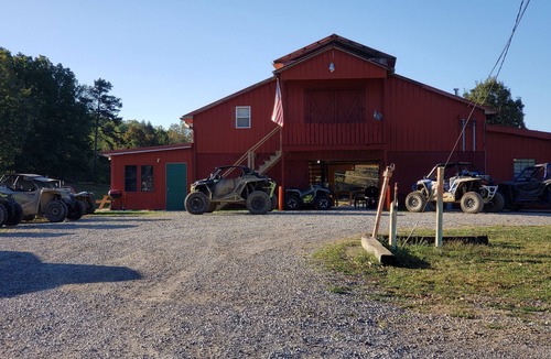 Ashley Oaks House | The Big Red Barn Unit #2 Direct Trail Access- 150 yards to G-23