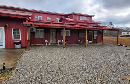 Ashley Oaks House | The Big Red Barn Unit #6- Direct Trail Access- 150 yards from G-23
