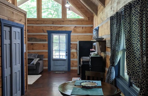 Waynesville Cabin | The Blue Bird Suite at Hawthorn Haven- Upper Level