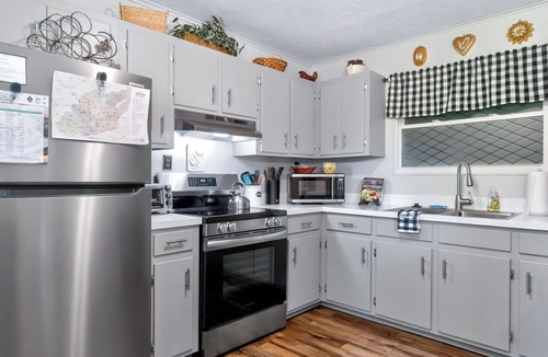 Fayetteville House | The Bower House- Located in the heart of Fayetteville and NRG