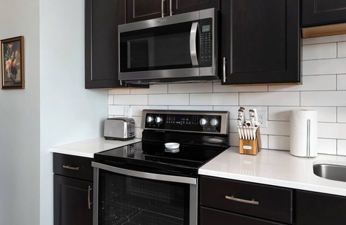 Dublin Apartment | The Bridge Park Flat | Pets OK | Studio | 0 stairs