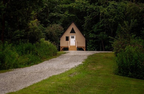 Marion Cabin | The Brunette Treehouse