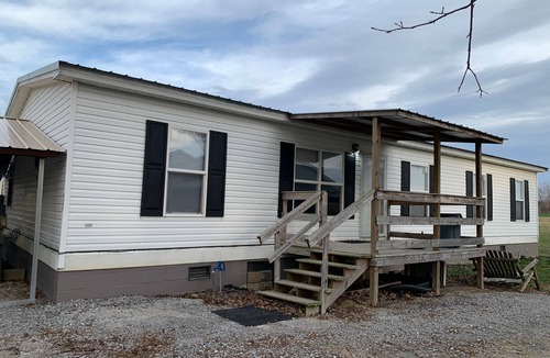 Wynnburg House | The Cabin @ Reelfoot Lake , 4-bedroom mobile home across from Reelfoot Lake
