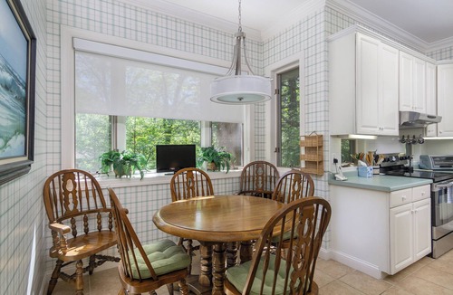 Montreat House | The Cottage | Spacious Montreat Home Within 5-Mintue Walk of Lake Susan!