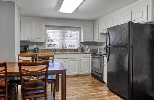 North Florence House | The Cozy Cottage of Florence!