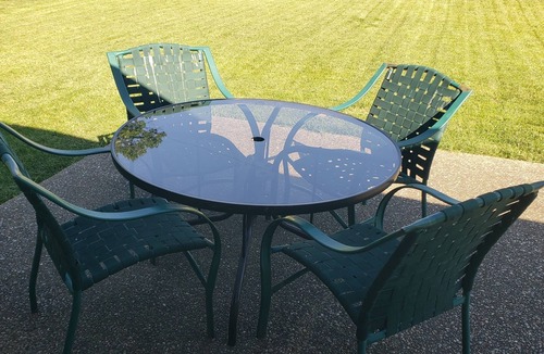 Buechel House | The Derby House - Relaxing retreat before and after the excitement of the Derby!