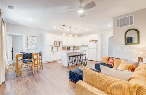 Manteo Apartment | The Downtown Delight Family Suite