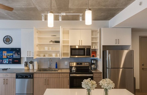 Five Points South Apartment | The Downtown Gem | Modern Luxe Escape 2