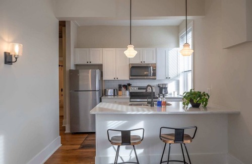 Floyd Apartment | The Farmer’s Supply-Unit 204 in Historic Downtown Floyd