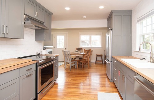 Burnt Chimney House | The Farmhouse: Peaceful 3BR Countryside Escape with Modern Comforts