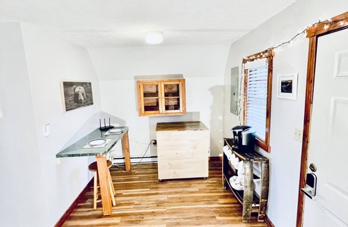 Wellington Cabin | The Getaway - Wi-Fi - Pet friendly - New Deck