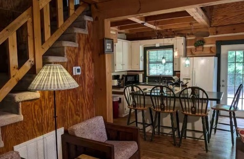 Spencer Cabin | The Hemlock Cabin with hot tub near Fall Creek Falls