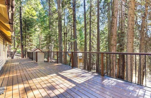 Dorrington House | The Jug Handle Hideaway - Snowshoe Springs