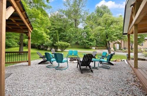 Sloans Valley House | The Lakeside Escape