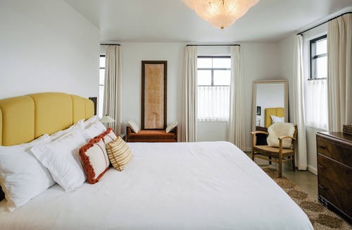 Downtown Chattanooga Hotel | The Landing Social House