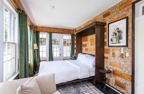 Luray House | The Legacy Inn