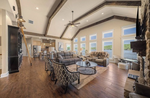 Osage Beach House | The Lighthouse - 2026 VRBO OF THE YEAR - Private Heated Pool & Golf Course 7k SF