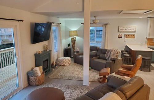 Avon House | The Lost Loggerhead- OBX Ocean view Beach House
