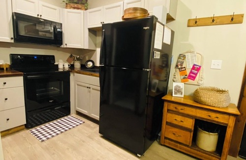 Madison Apartment | The Madison Inn, Hometown on Main Street, Suite 102, Charlottes corner overlook, Suite 102