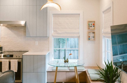 Wilmington House | The Magnolia: Serene Oasis Under Nature’s Canopy