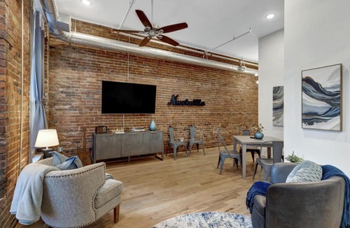 Downtown Nashville Apartment | The Majestic Lofts