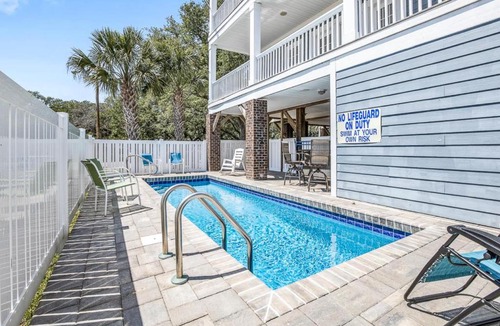 Surfside Beach House | The Missing Peace