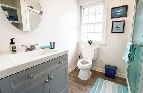Monteagle House | The Monteagle Train Cottage