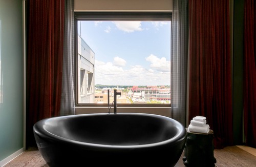 Downtown Nashville Hotel | The Nash