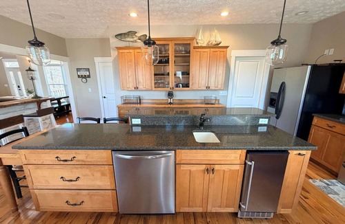 Big Creek House | The Nest at Turkey Cove, Sleeps 22+, Private Dock & Boat Ramp on Norris Lake